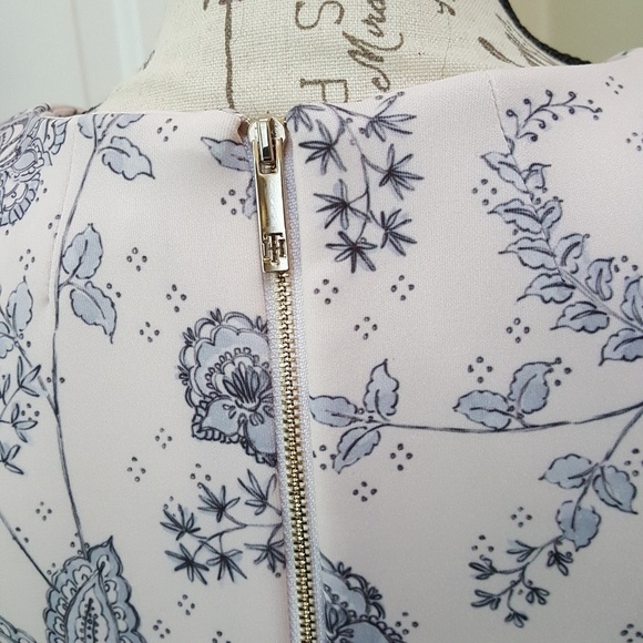 Sheath Dress - Picture 5 of 7